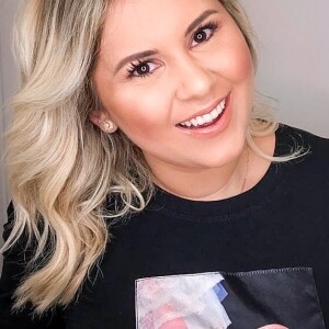 Mulher de Zé Neto, Natália Toscano colocou preenchimento labial e harmonizou o rosto