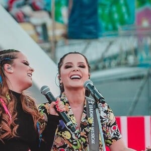 Maiara se emocionou ao cantar música de Gusttavo Lima em live com a irmã, Maraisa