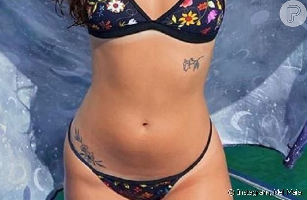 Mel Maia De Biquíni Asa Delta Exibe Tatuagem Em Foto Veja Purepeople