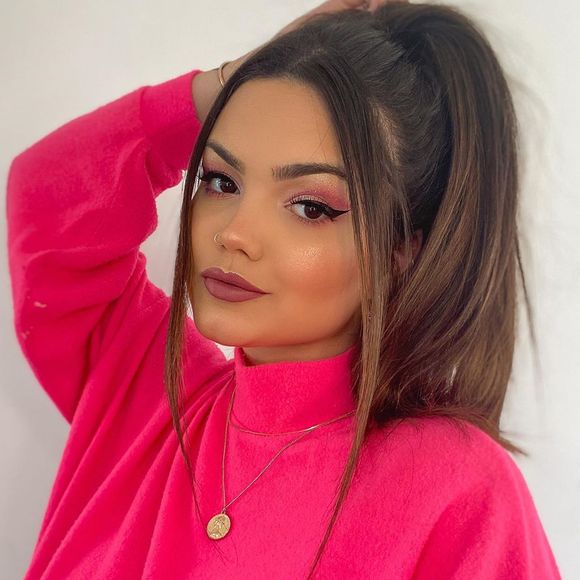 Suzanna Freitas exibe nova tatuagem no braço