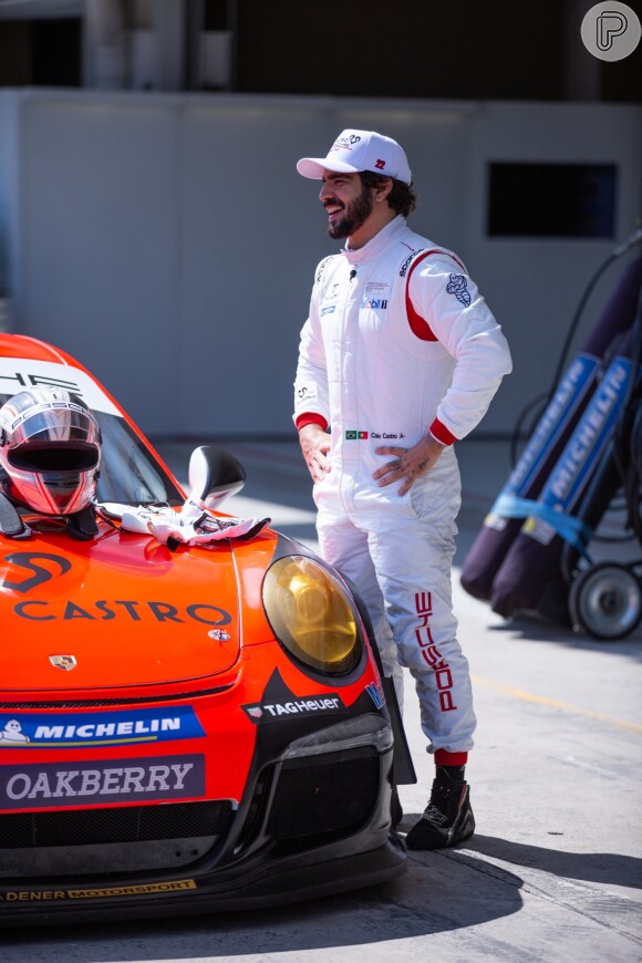 Caio Castro já começou a se preparar para a Porsche Cup