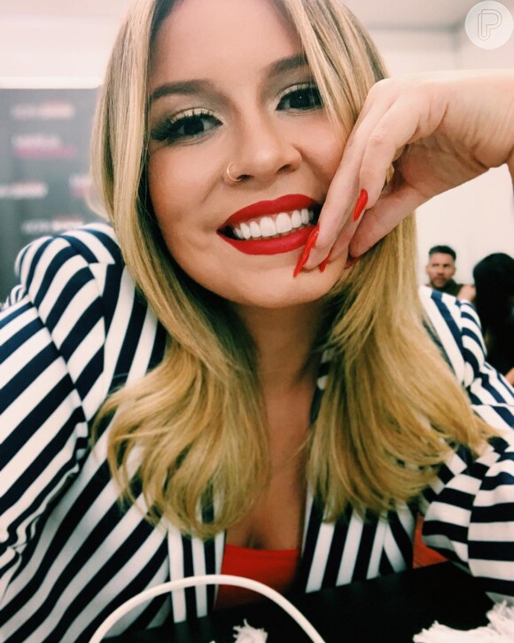 Marília Mendonça afirmou ter uma 'coleção de ex' no Instagram