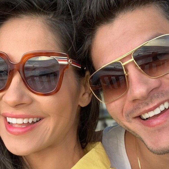 Arthur Aguiar se declarou para Mayra Cardi no dia do aniversário da life coach