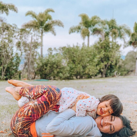 Filha de Mayra Cardi e Arthur Aguiar, Sophia vive com a mãe