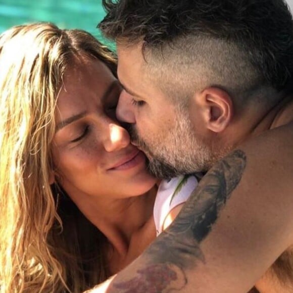 Giovanna Ewbank ganha declaração de Bruno Gagliasso com fotos. Veja imagens!