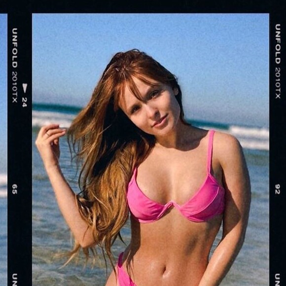 Larissa Manoela tem beleza elogiada por internautas