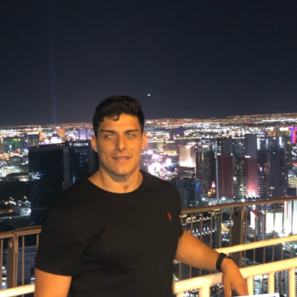 MC Rebecca assumiu o namoro com Lucas Godinho em agosto