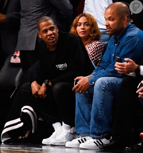 Fotos: Beyoncé e Jay Z assistem a jogo de basquete em NY - 03/11 