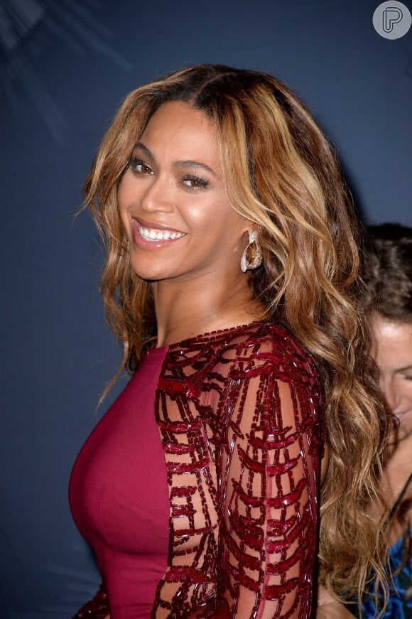 Beyoncé já teve cabelo longos