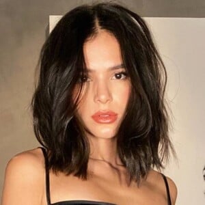 Bruna Marquezine reage a comentários de haters sobre corpo magro