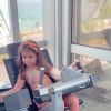 Deborah Secco faz vídeo da filha 'treinando' na academia