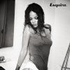 Rihanna posa sensual para capa da revista 'Esquire', de dezembro