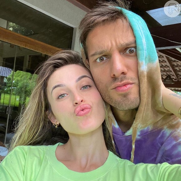 Lucas Lucco e Lorena Carvalho vão anunciar sexo do bebê em Chá Revelação