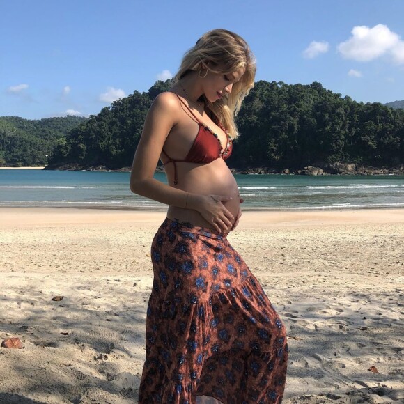 'Não tenho palavras para descrever esse amor. Deus é perfeito', comemorou Carol Dias