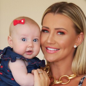Ana Paula Siebert divide rotina maternal com os seguidores