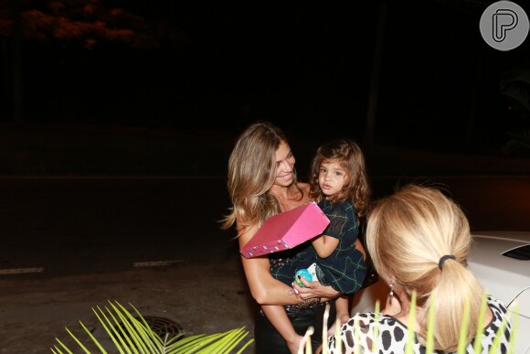 Luciano Huck e Angélica comemoram aniversário de 7 anos de Benício com famosos no Rio de Janeiro