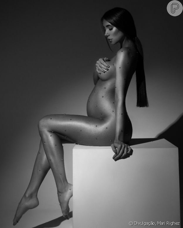 Romana Novais mostra barriga da segunda gravidez em ensaio
