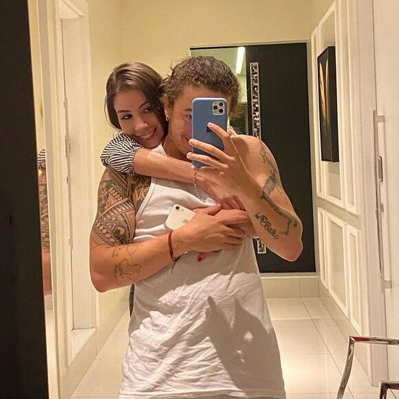 Namorada de Whindersson Nunes faz preenchimento labial