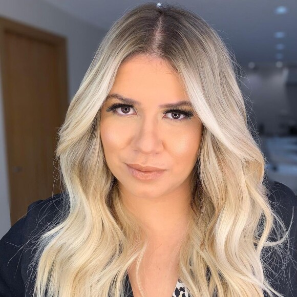 Marília Mendonça celebrou na web o seu novo estilo de vida