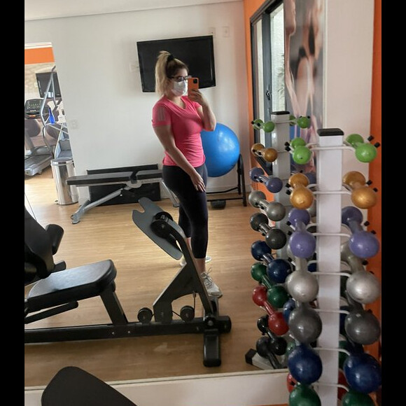 Marília Mendonça comemorou suas conquistas fitness