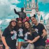 Solange Almeida reuniu três dos quatro filhos em viagem pela Disney