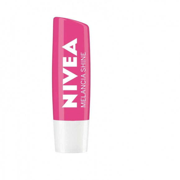 O protetor labial de Nivea garante hidratação prolongada, com cheirinho de melancia