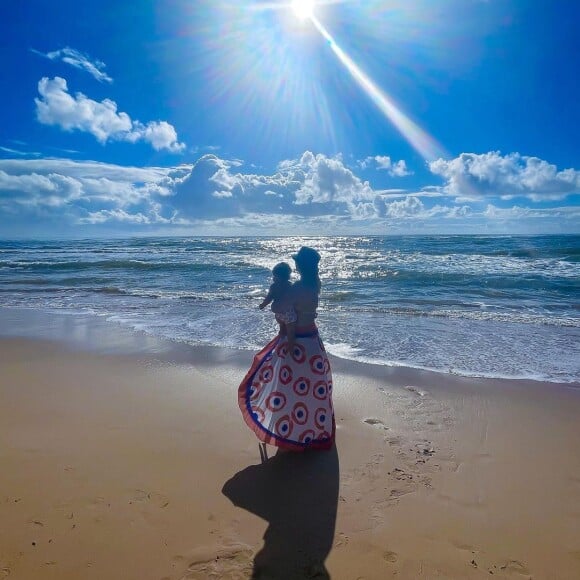 Foto de Marília Mendonça com o filho, Léo, é tietada por Murilo Huff