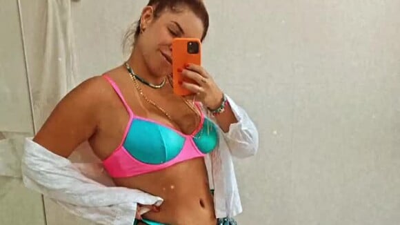 Marília Mendonça mostra corpo enxuto em vídeo com look da moda