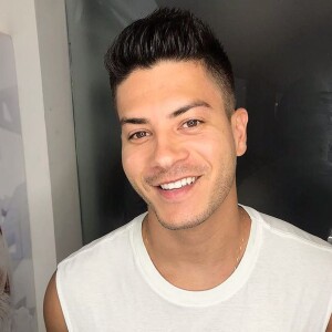 Arthur Aguiar fala sobre rescisão de seu contrato com a Record TV