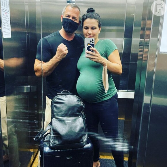 Kyra Gracie e Malvino Salvador postaram fotos horas antes do parto no elevador de casa