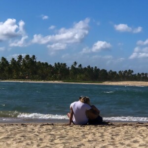 Gabi Martins e Tierry fizeram uma viagem romântica a Fernando de Noronha