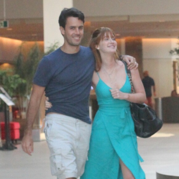 Marina Ruy Barbosa e Xande Negrão não moraram juntos desde os três meses de casamento