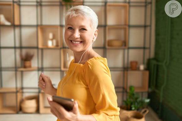 Mulheres de diferentes idades ficam estilosas com o cabelo em corte pixie