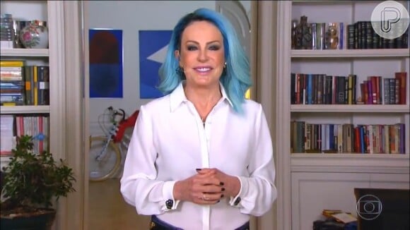 Ana Maria Braga apareceu com cabelo azul no 'Mais Você' e foi comparada à cantora Katy Perry