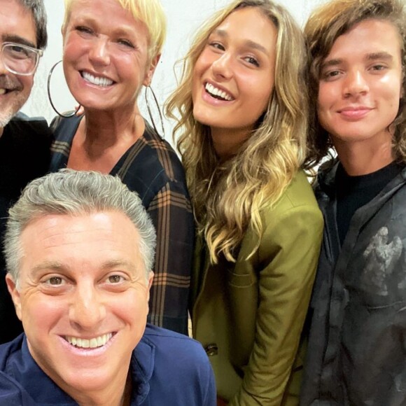 Luciano Huck recebeu Xuxa, Sasha, Junno Andrade e João Figueiredo no 'Caldeirão'