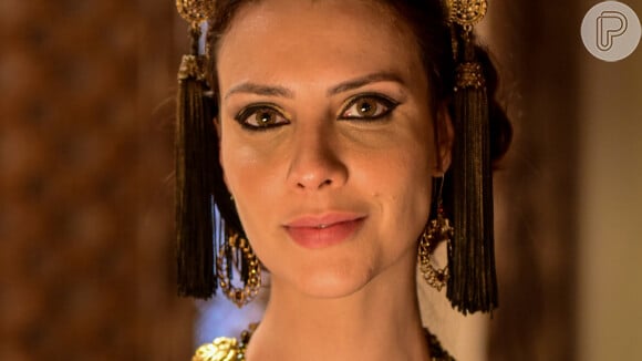 Na novela 'Gênesis', Nadi (Camila Rodrigues) quase beija Terá (Angelo Paes Leme) e pede para que eles se casem a partir capítulo de quinta-feira, 18 de fevereiro de 2021