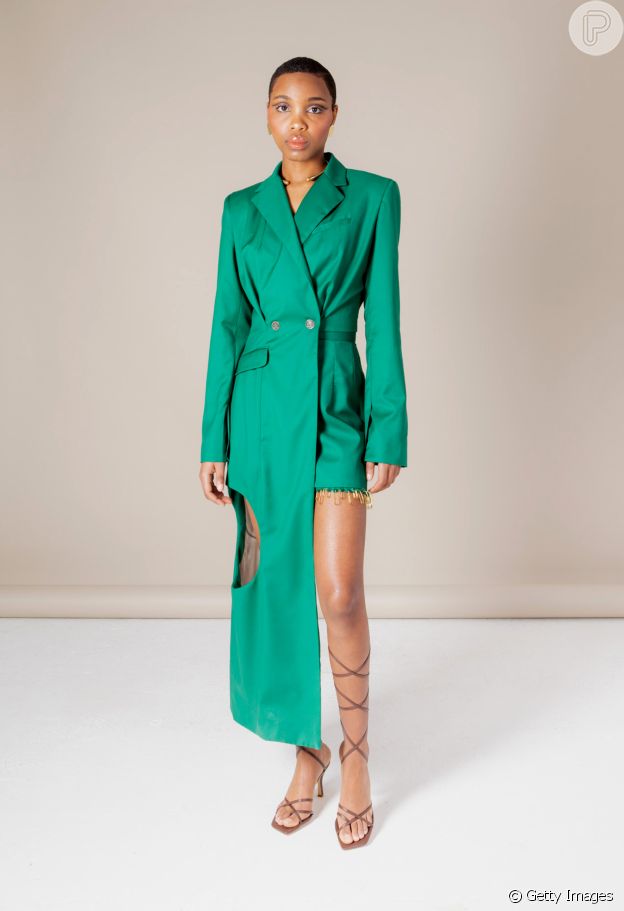 Tuxedo dress é aposta que vale a pena investir segundo a Semana de Moda de Londres