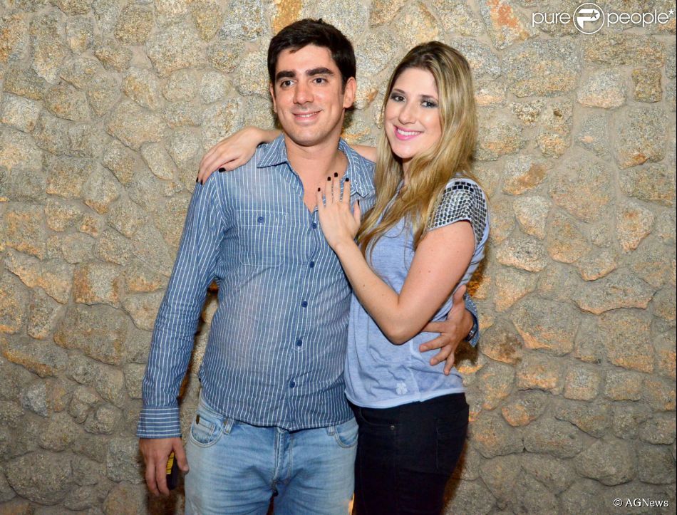 Vídeo de Marcelo para Dani Calabresa foi gravado antes de traição Purepeople Vídeo de Marcelo para Dani Calabresa foi gravado antes de traição Purepeople