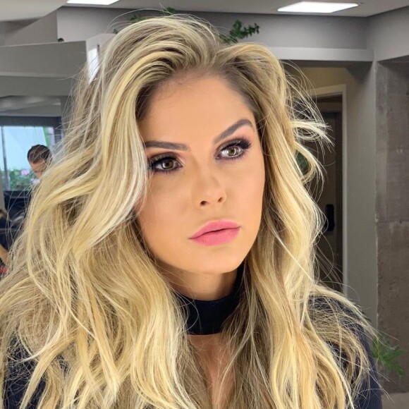 Bárbara Evans está casada no civil com Gustavo Theodoro desde 2020