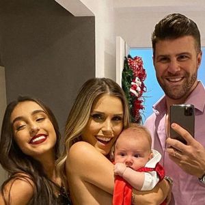 Marcelo Zangrandi reuniu a família, a mulher, Flavia Viana, o filho, Gabriel, e a mãe, Mariane