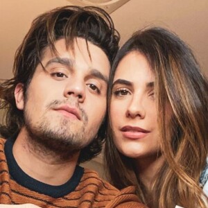 Luan Santana se relacionou com Jade Magalhães por 12 anos. 'Cada uma dessas mulheres das fotos representam outras tantas desse mundo, que eu tenho total respeito e admiração', escreveu ao compartilhar fotos com a mãe, a ex-noiva, fãs e outras mulheres