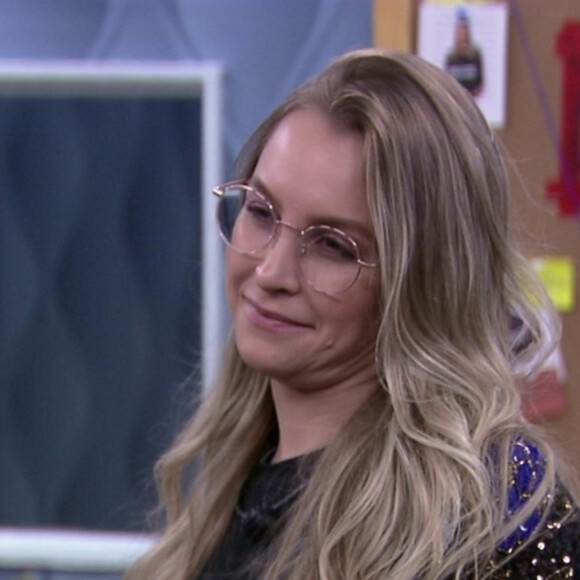 'BBB 21': Carla Diaz foi comparada a Karol Conká por internautas