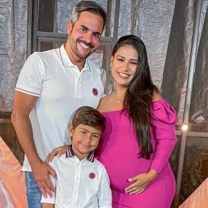 Zaya é a filha caçula de Simone e Kaká Diniz e irmã de Henry