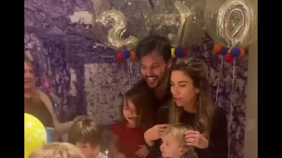 Patricia Abravanel e o marido, Fabio Faria, festejaram o 2º aniversário do filho caçula, Senor, ao lado de parte da família em 14 de abril de 2021