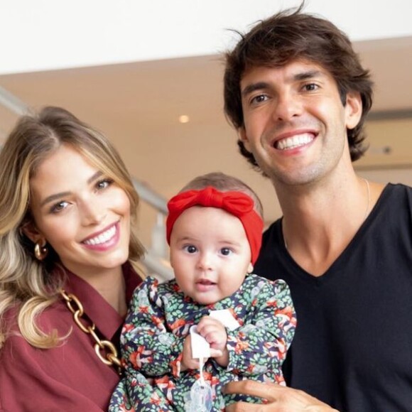 Carol Dias e Kaká são pais de Esther, de 6 meses