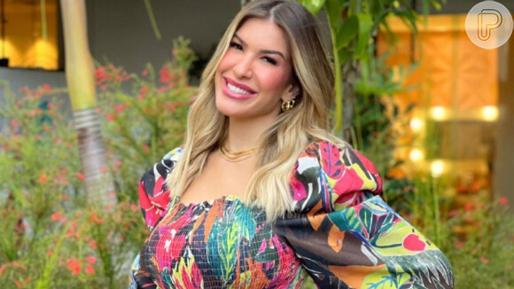 Lorena Improta, grávida pela primeira vez, notou crescimento dos seios: 'Estão saindo pela lateral'