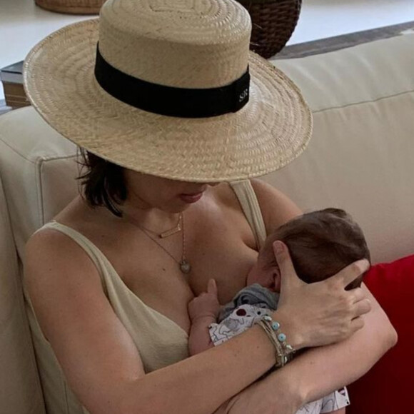 Sthefany Brito detalhou rotina de amamentação com o filho, Antonio Enrico, de 6 meses: 'Só na madrugada! De dia é quando ele quer'