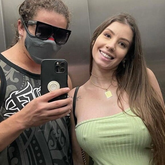 Whindersson Nunes mostrou uma foto de um exame de ultrassom do filho