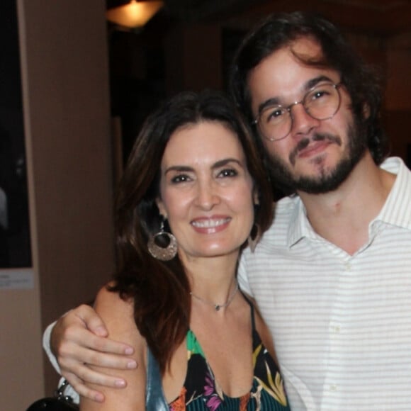 Fátima Bernardes negou que tenha se casado com Túlio Gadêlha, seu namorado desde 2017