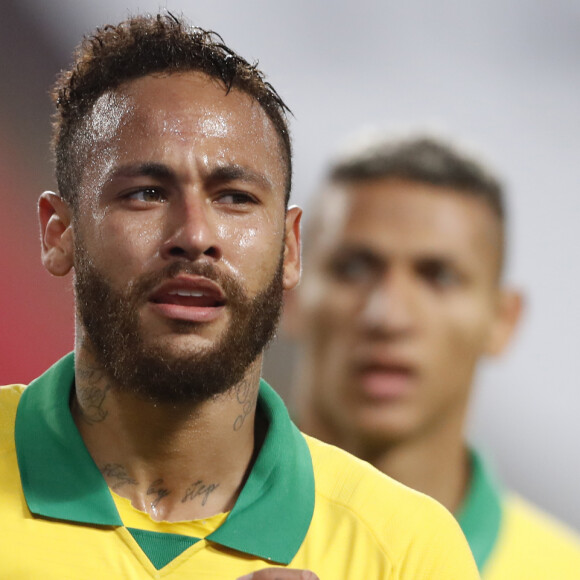 'Seria impróprio para a Nike fazer uma declaração acusatória sem ser capaz de fornecer fatos que a respaldem', disse a matéria sobre acusação contra Neymar